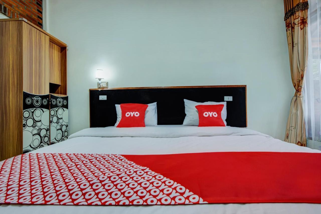 Oyo 3202 Hans Homestay Tuk Tuk Exterior photo